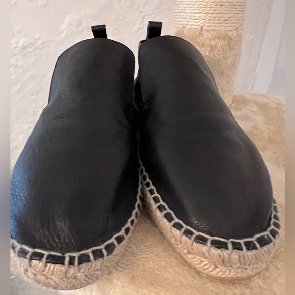 VINCE SOFT LEATHER CANVAS SLIP ONS - Picture 4 of 6